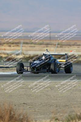 media/Nov-17-2024-CalClub SCCA (Sun) [[5252d9c58e]]/Group 2/Qual (Star Mazda Entrance)/